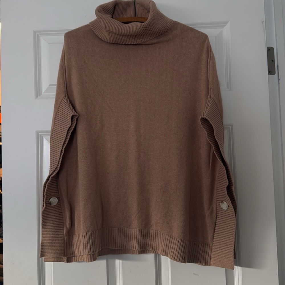 LOFT ponchos - Picture 8 of 8